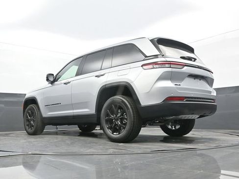 New 2025 Jeep Grand Cherokee Laredo image 53