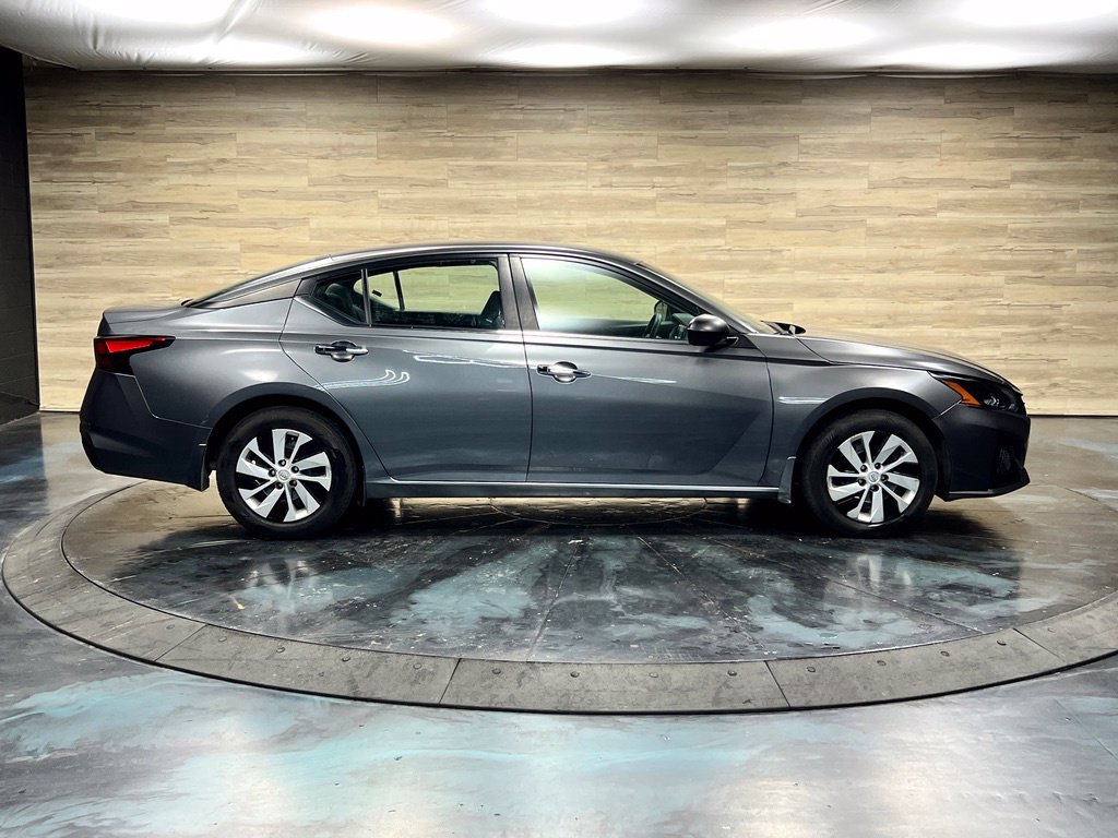 Used 2024 Nissan Altima 2.5 S FWD image 21