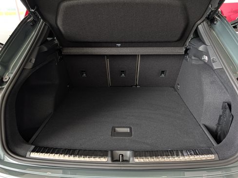 New 2026 Audi Q3 quattro 2.0T AWD/4WD image 7