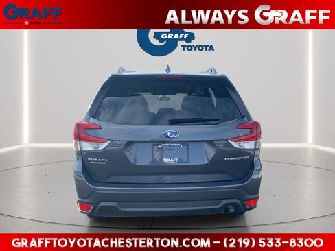 Used 2023 Subaru Forester Premium image 7