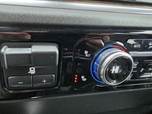 Used 2023 GMC Sierra 1500 Elevation w/ X31 Off-Road Package image 18