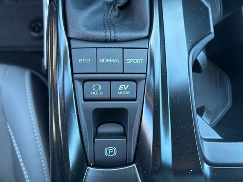 New 2026 Toyota Camry SE image 7