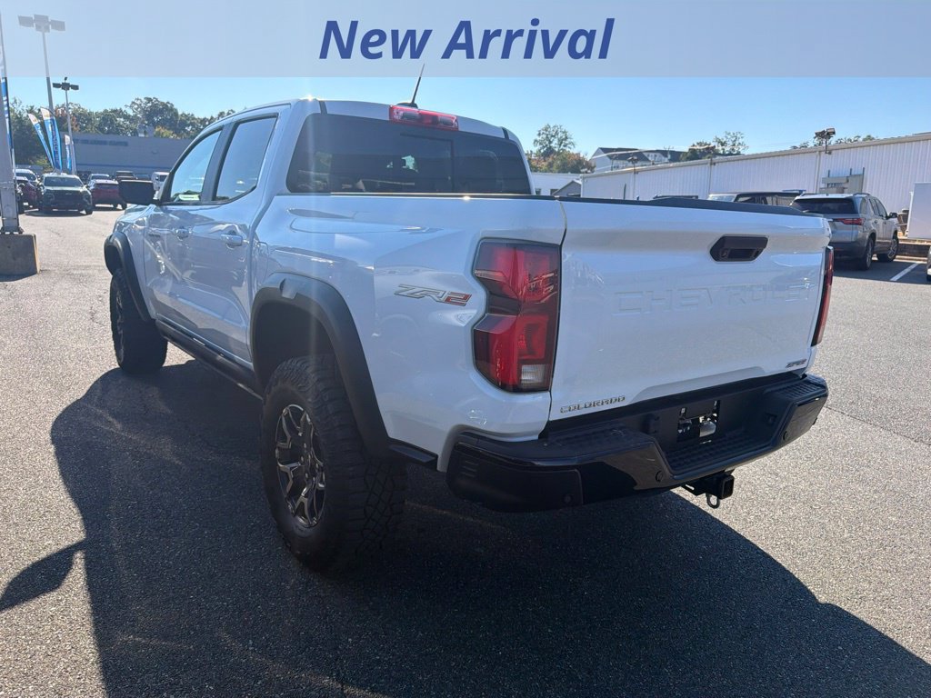 Certified 2024 Chevrolet Colorado ZR2 w/ ZR2 Convenience Package III AWD/4WD image 10