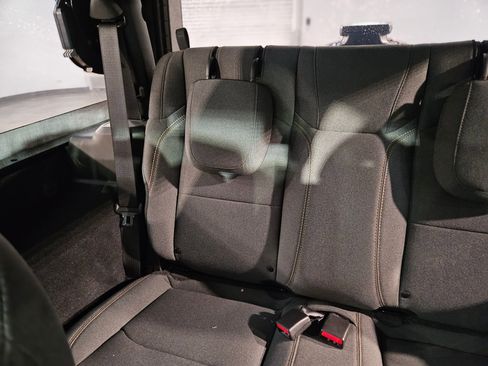 Used 2025 Jeep Wrangler Sport image 12