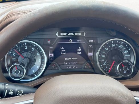 Used 2019 RAM 1500 Laramie AWD/4WD image 24