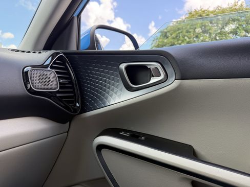 New 2025 Kia Soul EX image 12