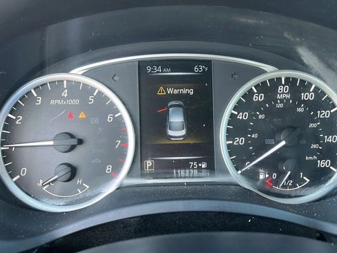 Used 2017 Nissan Sentra SV FWD image 22