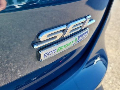 Certified 2020 Ford Edge SEL w/ Convenience Package image 11