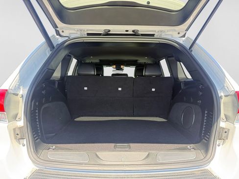 Certified 2019 Jeep Grand Cherokee Limited image 18