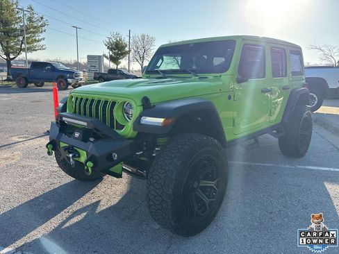 Used 2024 Jeep Wrangler Unlimited Sport AWD/4WD image 12