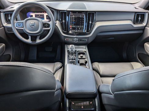 Used 2023 Volvo XC60 B5 Ultimate w/ Climate Package AWD/4WD image 32