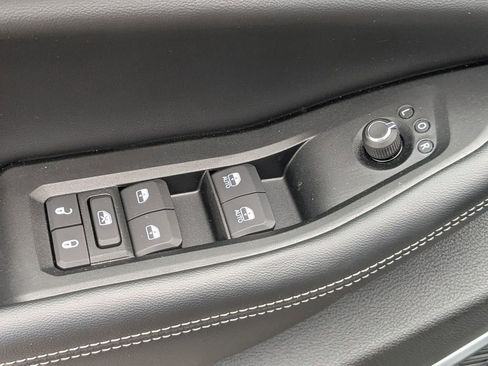New 2026 Jeep Grand Cherokee L Limited AWD/4WD image 16