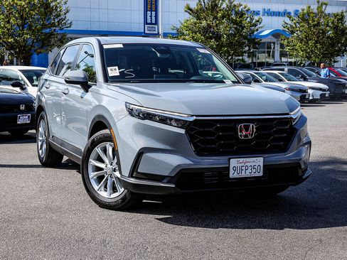 Used 2025 Honda CR-V EX image 16