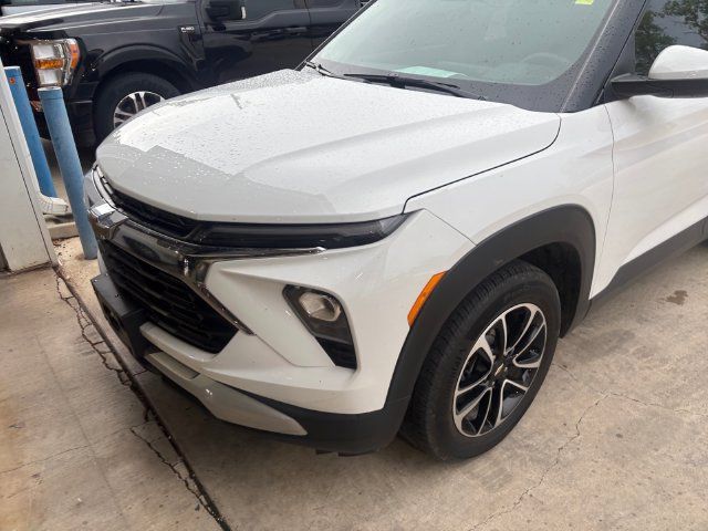 Used 2024 Chevrolet TrailBlazer LT FWD image 42