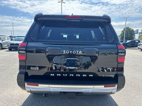 Used 2025 Toyota 4Runner Limited w/ Tow Technology Package AWD/4WD image 5