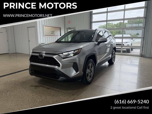 Used 2025 Toyota RAV4 XLE w/ Convenience Package AWD/4WD image 1