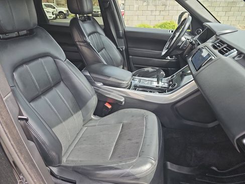 Used 2022 Land Rover Range Rover Sport HSE Silver Edition image 9
