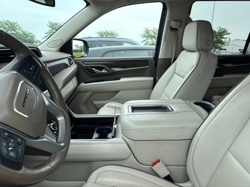 Used 2024 GMC Yukon Denali w/ Max Trailering Package AWD/4WD image 9