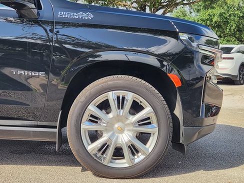 Used 2022 Chevrolet Tahoe High Country AWD/4WD image 9