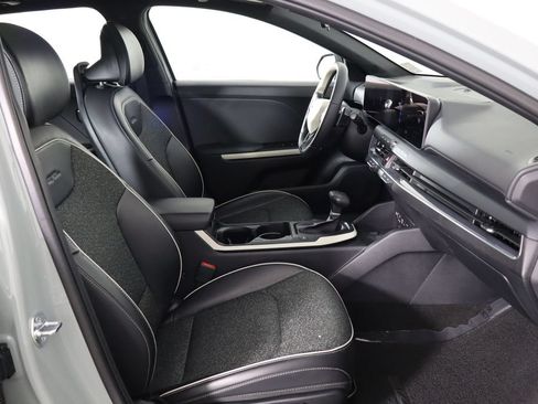 Used 2025 Kia K4 GT-Line w/ GT-Line Sunroof Package FWD image 18