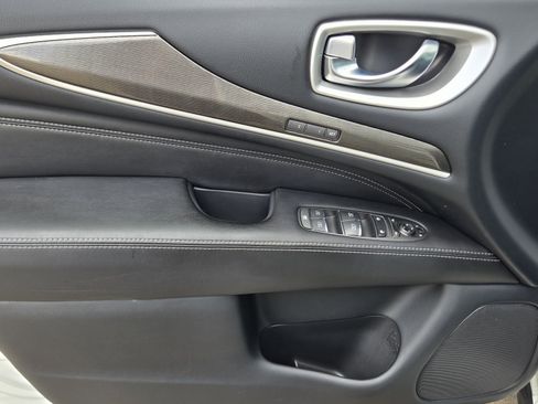 Used 2020 INFINITI QX60 Luxe w/ Essential Package image 30