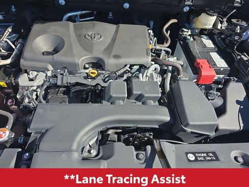 Used 2022 Toyota RAV4 XLE w/ Convenience Package image 11