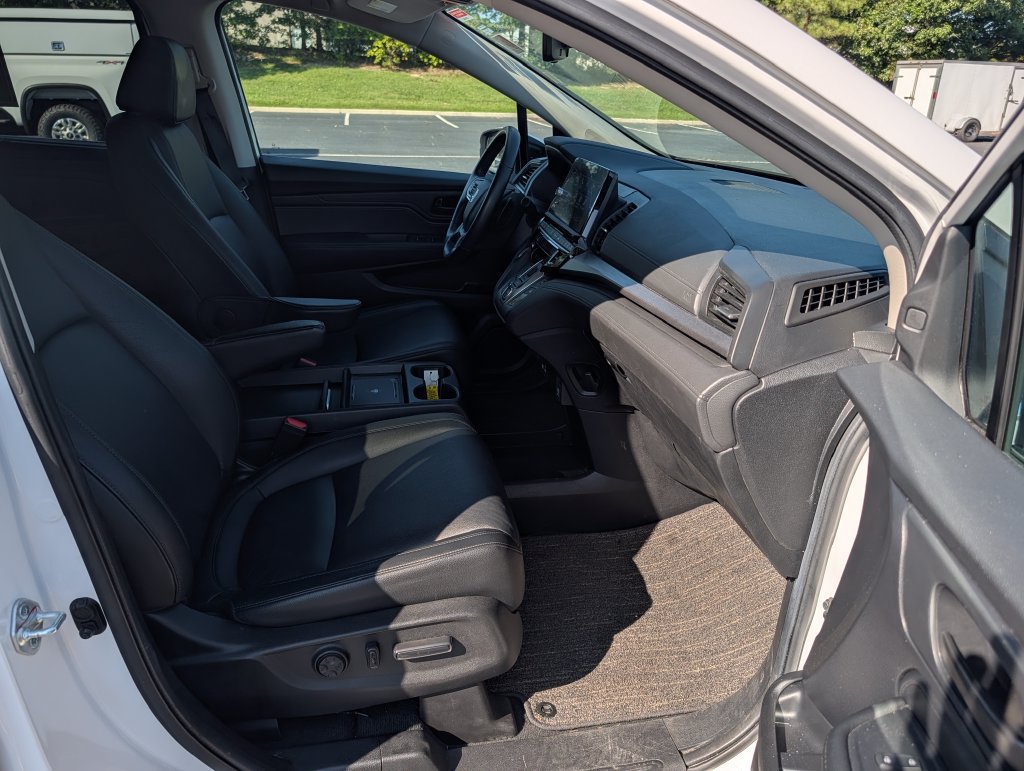 Used 2025 Honda Odyssey EX-L image 12