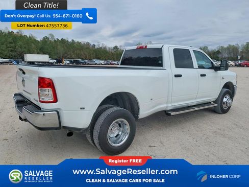 Used 2024 RAM 3500 Tradesman w/ Chrome Appearance Group AWD/4WD image 4