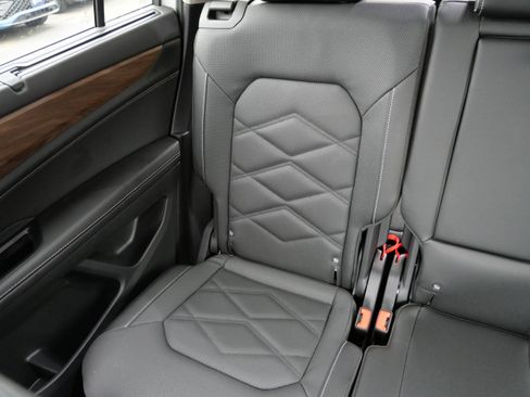 Certified 2026 Volkswagen Atlas SE AWD/4WD image 12