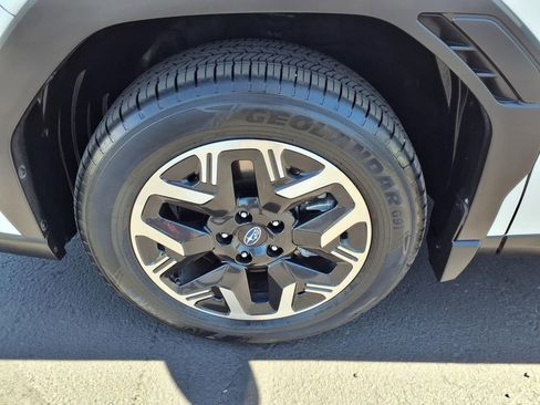 Used 2025 Subaru Forester Premium w/ Convenience Package #2 image 15