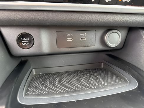 Certified 2024 Nissan Rogue SV AWD/4WD image 67