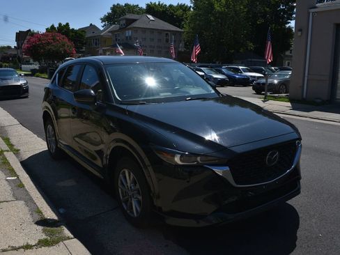 Used 2025 MAZDA CX-5 AWD 2.5 S w/ Preferred Package image 4