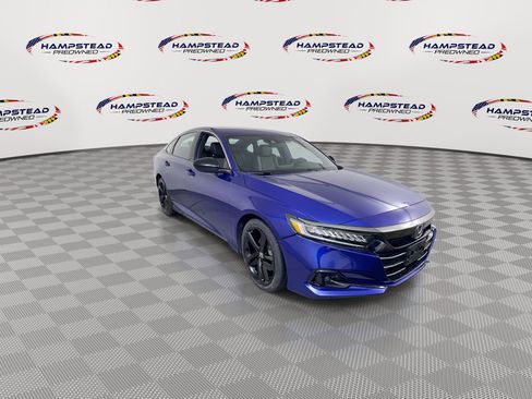 Used 2022 Honda Accord Sport image 2