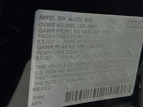 Used 2025 Audi SQ5 Prestige AWD/4WD image 35