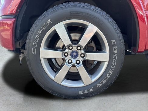 Used 2016 Ford F150 XLT w/ Equipment Group 302A Luxury AWD/4WD image 9