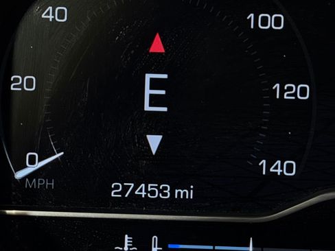 Used 2024 GMC Sierra 1500 AT4 w/ Technology Package image 15