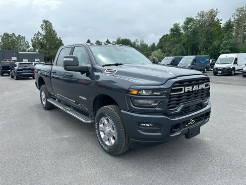 New 2026 RAM 2500 Big Horn AWD/4WD image 7