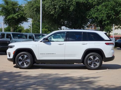 Certified 2022 Jeep Grand Cherokee Limited 4xe AWD/4WD image 4