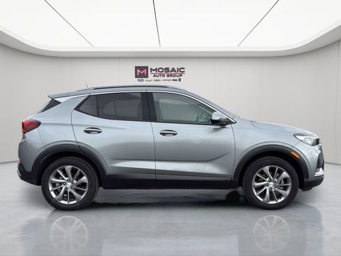 Used 2023 Buick Encore GX Essence w/ Experience Buick Package image 9