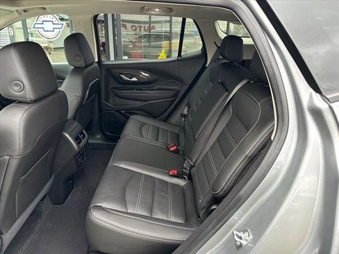Used 2024 GMC Terrain Denali AWD/4WD image 8