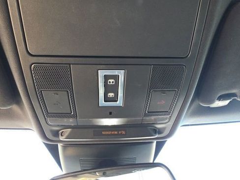 Used 2016 Land Rover Range Rover Evoque SE Premium image 21