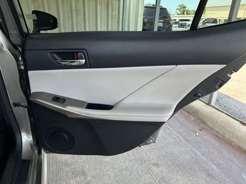 Used 2015 Lexus IS 250 w/ F-Sport Package RWD image 33