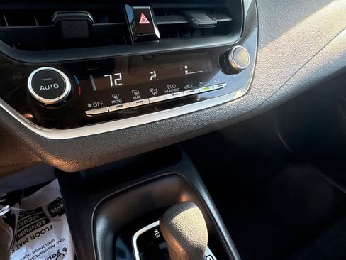 Used 2023 Toyota Corolla LE FWD image 25