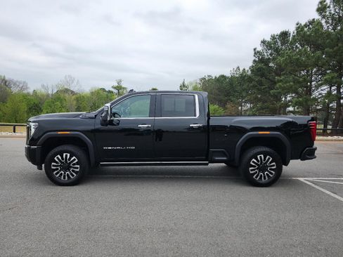 Certified 2025 GMC Sierra 2500 Denali Ultimate image 2