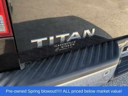 Used 2012 Nissan Titan SV w/ SV Value Truck Pkg AWD/4WD image 11