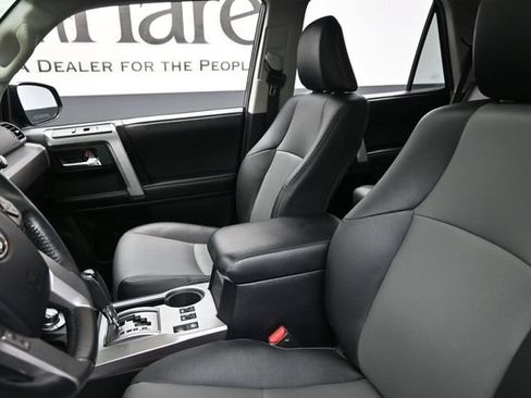 Used 2019 Toyota 4Runner SR5 Premium AWD/4WD image 17