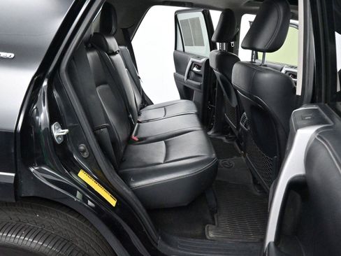 Used 2018 Toyota 4Runner Limited AWD/4WD image 38