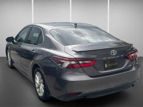 Used 2023 Toyota Camry LE FWD image 10