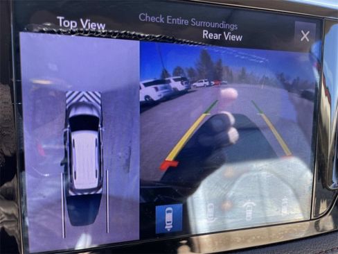 Used 2017 Chrysler Pacifica Limited w/ UConnect Theater Package image 30