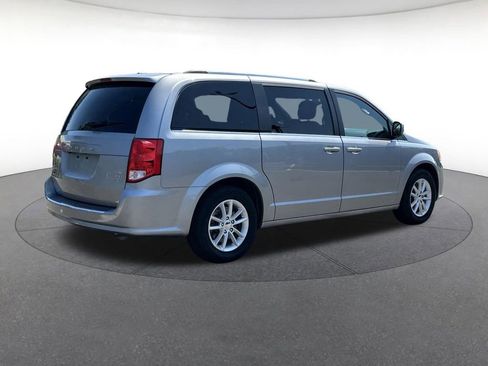 Used 2018 Dodge Grand Caravan SXT FWD image 6